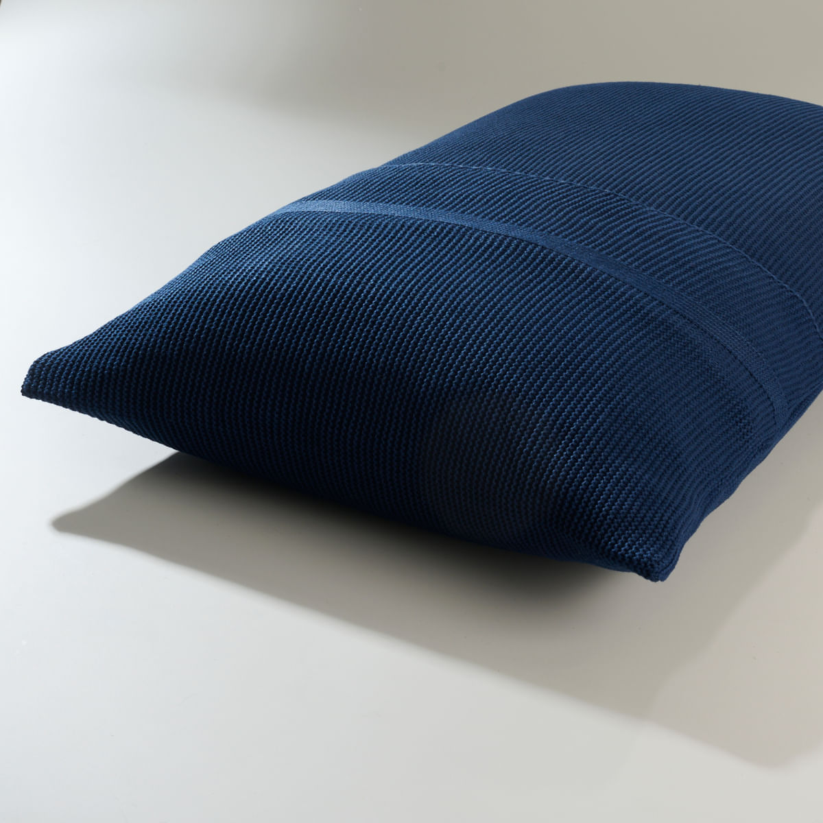 01 16 0177 Porta Travesseiro Tricot Infinite Azul Marinho 001.jpg